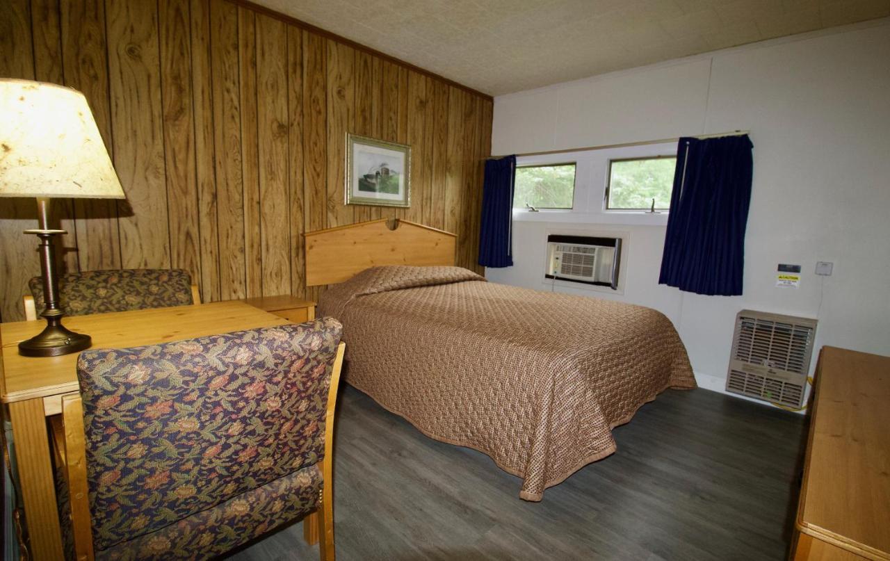 Oakdell Motel WATERFORD CT Buitenkant foto