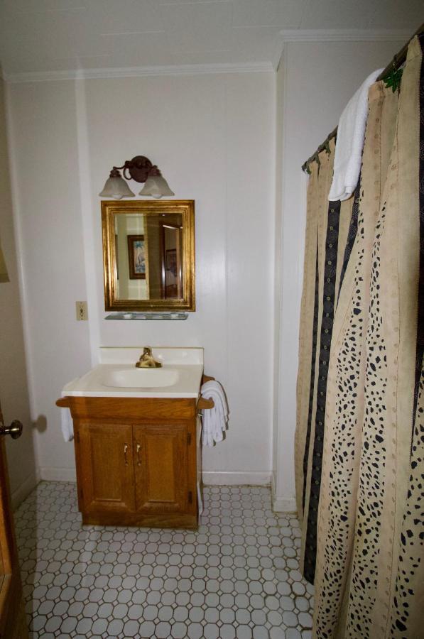 Oakdell Motel WATERFORD CT Buitenkant foto